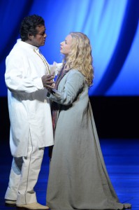 Joel Montero (Otello), Susanne Serfling (Desdemona) 