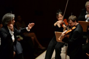 Kent Nagano und Frank Peter Zimmermann an der Geige