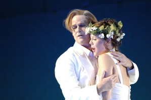 Andreas Wagner (Orfeus) und Julia Amos (Eurydike)
