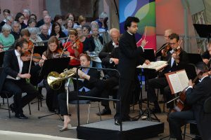 Felix Klieser, Horn Württembergisches Kammerorchester Heilbronn Ruben Gazarian, Leitung