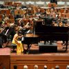 RMF 2017: Sophie Pacini, Klavier / Cuban-European Youth Academy / Duncan Ward, Leitung im Kurhaus Wiesbaden